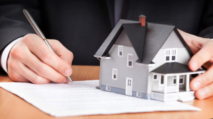 "Sənədsiz evlər qlobal problemdir" - Deputat 