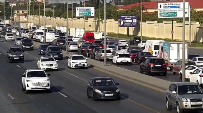 Bakının bir sıra yollarında tıxac var