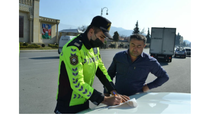 Piyada keçidlərindən istifadə etməyən şəxslər cərimələniblər 