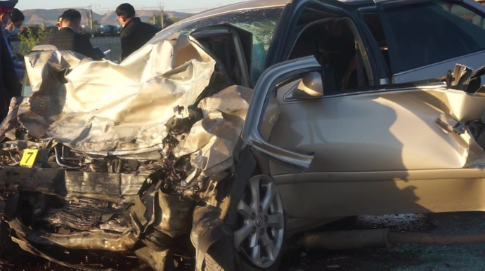 Qazaxıstanda ağır yol qəzası olub, ölən və yaralananlar var