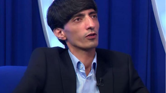 Meyxanaçının 250 minlik maşın almasına SƏRT REAKSİYA: "Alim də eşşək arabasında gəzməlidir" 