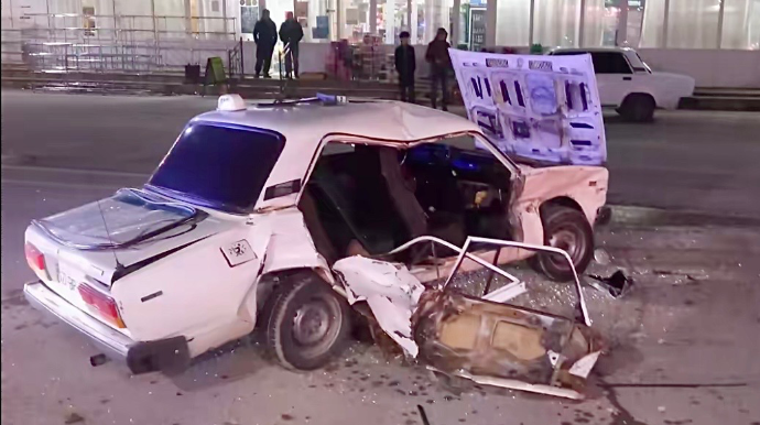 Şabranda qəza: “Hyundai”la toqquşan “VAZ” yararsız hala düşdü   - VİDEO