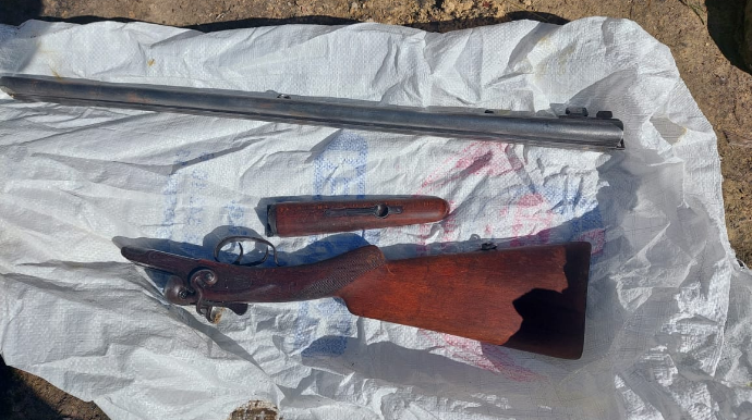 Quba sakinindən qanunsuz silah götürüldü  - FOTO