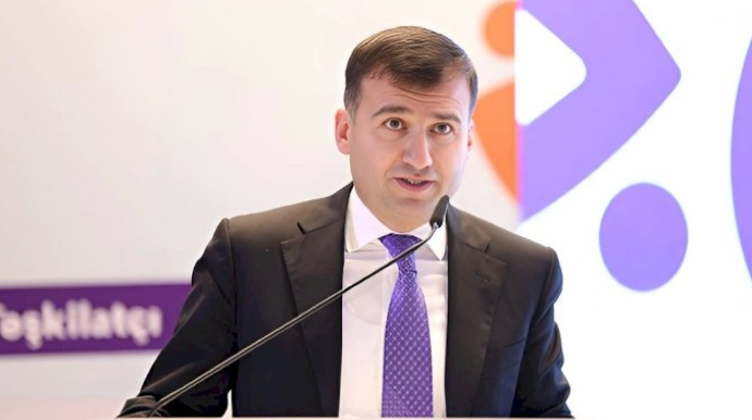Azər Mursaqulov idarə rəisini işdən çıxardı 