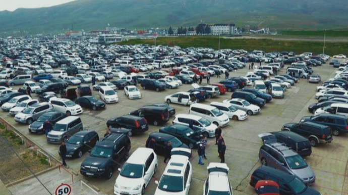 Ограничение на ввоз автомобилей в Азербайджан приведет к росту цен? - ОТВЕЧАЕТ ДЕПУТАТ - ФОТО 