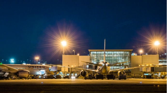 Aeroportda dəhşət: Ata 11 yaşlı oğlunu öldürdü 