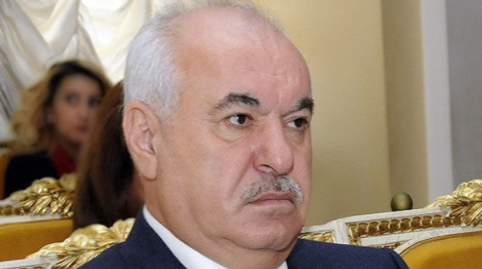 Elton Məmmədov 3 milyonluq yeyintini boynuna almır 