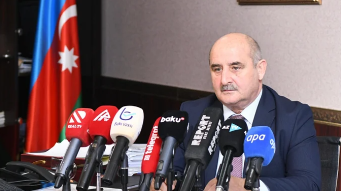 Çingiz Qənizadə: Mənə böhtan atdığına görə Paris məhkəməsi Qənimət Zahidi cərimələyib 