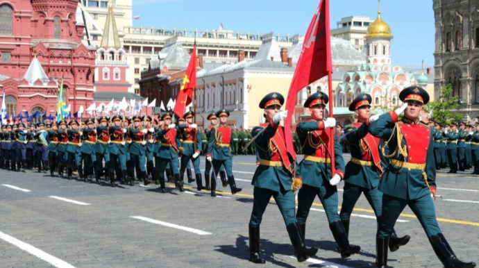 Moskvada Qələbə paradı başladı