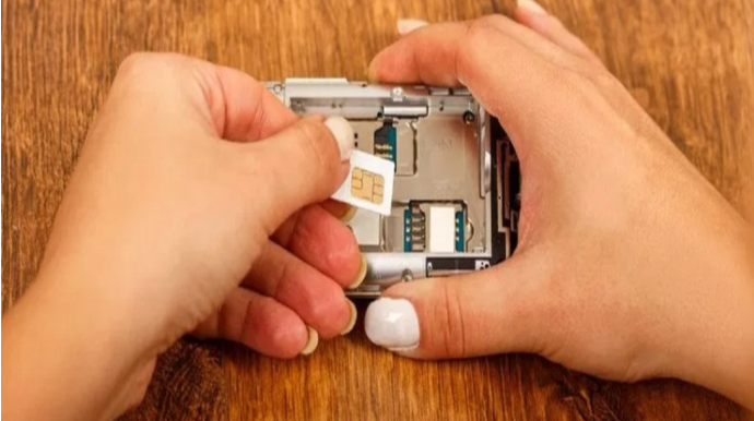 Azərbaycanda 100 minə  mobil nömrə satılır