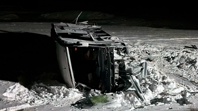 Sərnişin avtobusu aşıb, 37 nəfər xəsarət alıb 