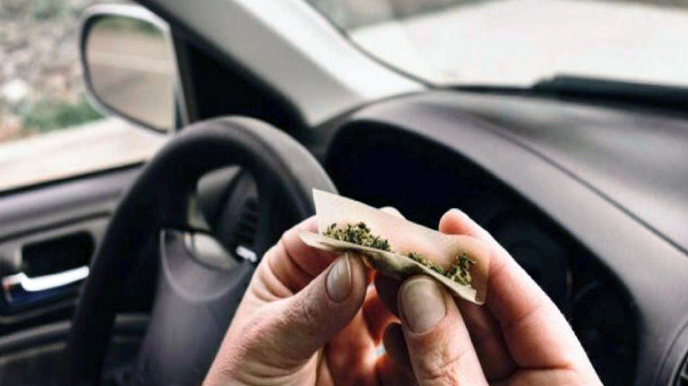 Narkotikin təsiri altında "Mercedes" sürən şəxs 15 sütka həbs olunub 