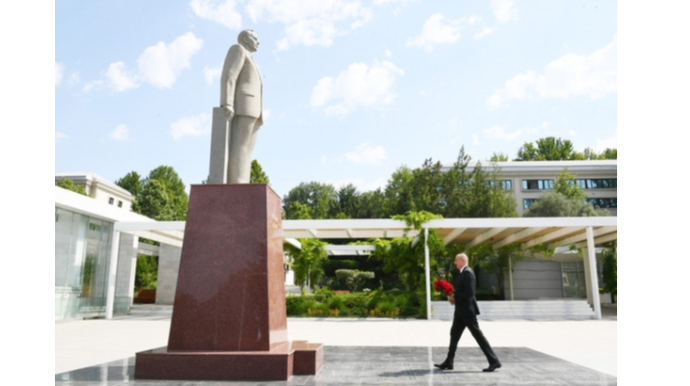 Prezident Mingəçevirdə səfərdədir 