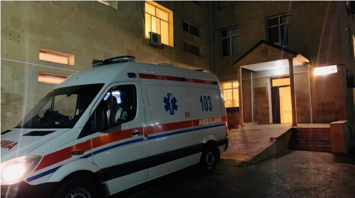 Paytaxtda kişi başından bıçaqlanıb