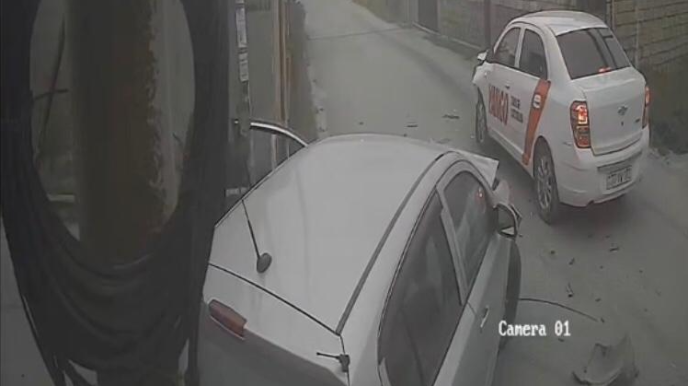 Binədə yolayrıcına baxmadan girən “Nissan” “Chevrolet”ə çırpıldı - ANBAAN VİDEO