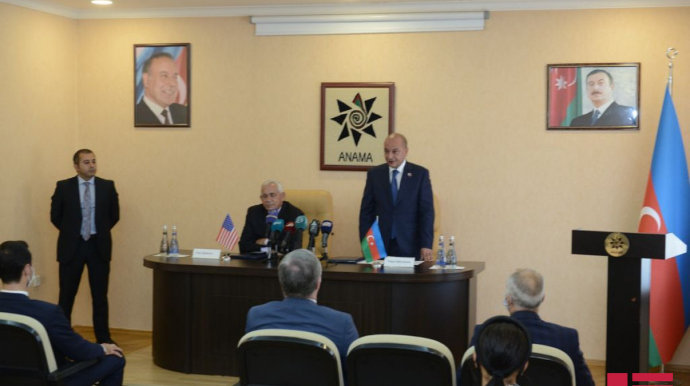 ABŞ-dan Azərbaycana daha 6 baş minaaxtaran it gətiriləcək