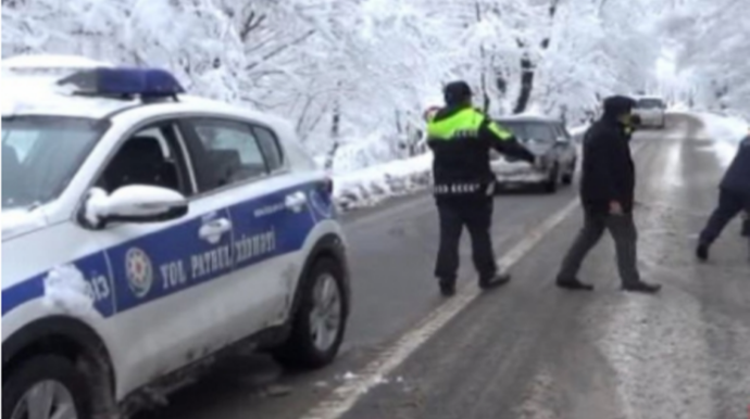 Sürücülərə XƏBƏRDARLIQ:  Sabah bu yollar buz bağlayacaq