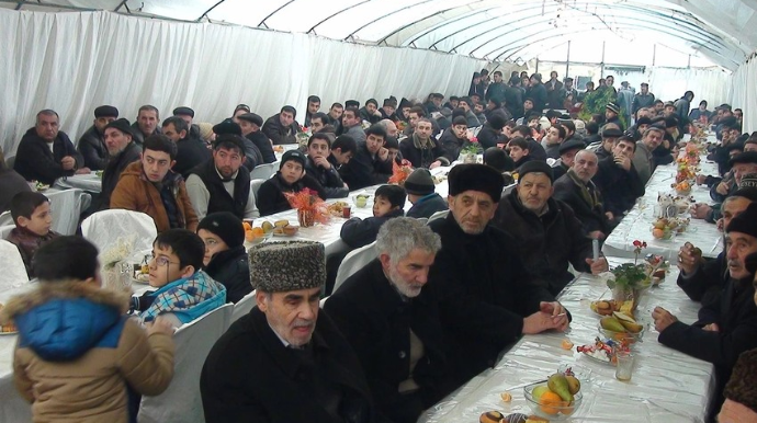 Məhərrəm ayı ilə əlaqədar evində məclis keçirən ilahiyyatçı həbs edilib 