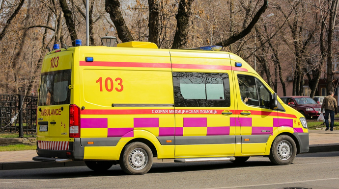 Qazaxıstanda avtomobil uşaqlara çırpıldı: Ölənlər var