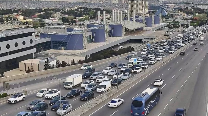 Bakının bu yollarında tıxac var - SİYAHI 
