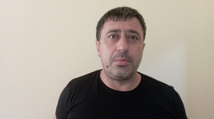 Başqalarının maşınlarını satışa çıxararaq "beh" aldı, saxlanıldı   - FOTO