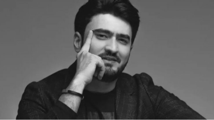 Azərbaycanlı müğənni qəzadan sonra tanınmaz hala düşüb 