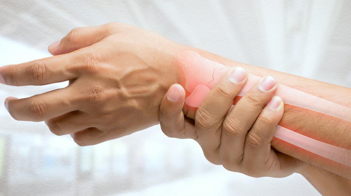 Gənclərdə əllərin uyuşması təhlükəli nəticələrə səbəb ola bilər – ADİL QEYBULLA - FOTO