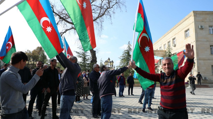 Ağdam sakinləri qələbəni qeyd edirlər - FOTO