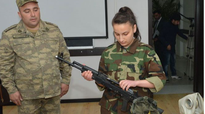 Məktəblərdə hərbi hazırlıq fənninin tədrisinə diqqət artırılmalıdır