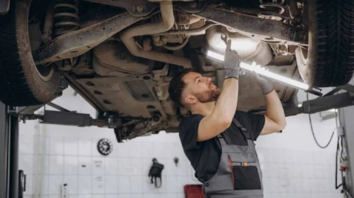 Maşında yağ sərfiyyatının artması nədən xəbər verir? – SÜRÜCÜLƏRƏ TÖVSİYƏ 