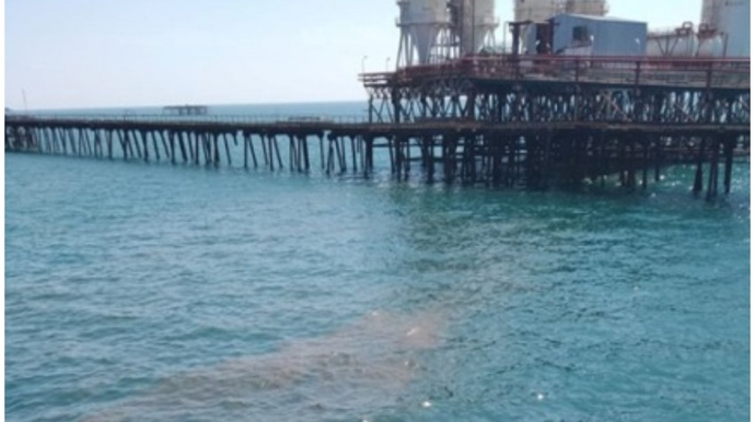 Xəzər dənizinə lay suları axıdıldığına görə idarə rəisi cəzalandırılıb