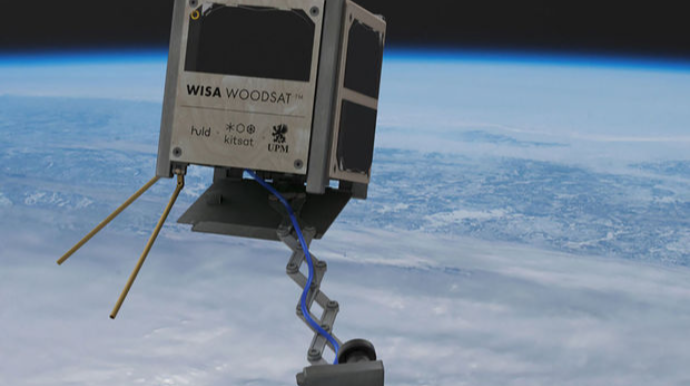 Отложен запуск первого в мире деревянного спутника