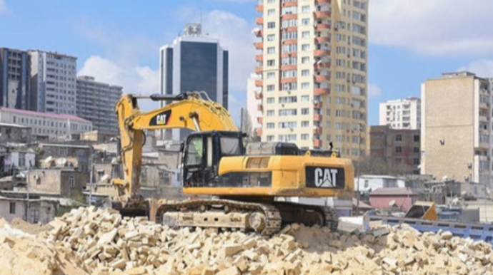 Достигнуто соглашение с 1 500 семьями, им выплачены компенсации - Снос жилья в Баку