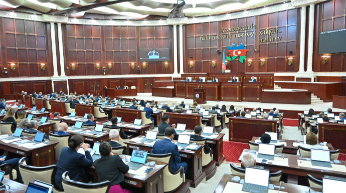 Gələn həftə deputatların tətili başa çatır