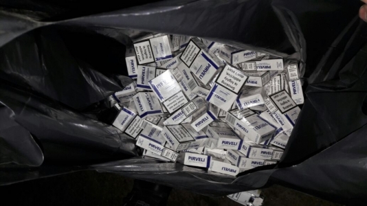 Avtomobildən siqaret aşkar olundu - 9 600 ədəd