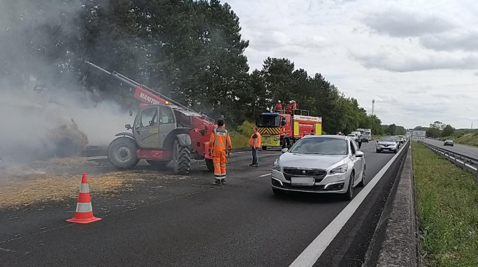 Yanğınsöndürənlər təqdimat verdi, 60 sürücü cərimələndi