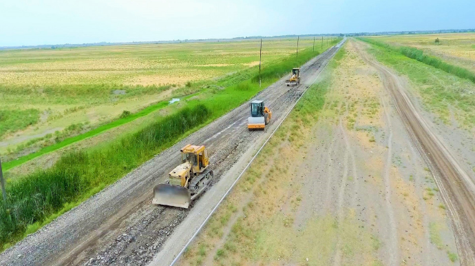 Kürdəmirdə 13 km-lik avtomobil yolu yenidən qurulur  - FOTO