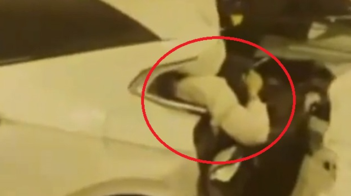 Dəhşətli qəza: dostuna kömək etmək əvəzinə onu videoya çəkdi   - VİDEO