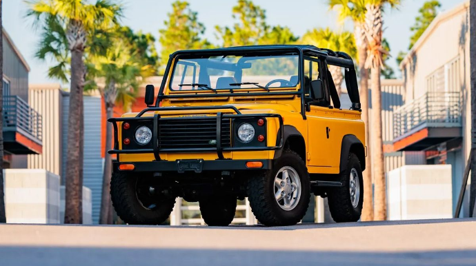 “Land Rover”in bu modeli hərraca çıxarıldı  - FOTO