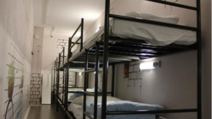 В бакинском хостеле скоропостижно скончался 46-летний мужчина