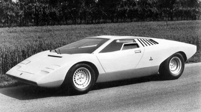 Lamborghini əfsanəvi Countach modelini yenidən buraxacaq