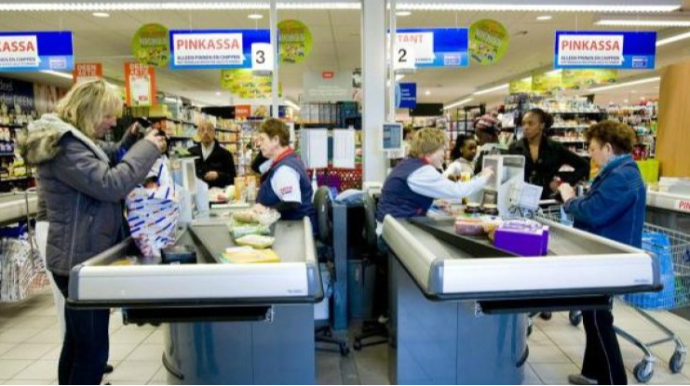 İki qiymət, bir məhsul: Kartla ödəniş edənlərin nəzərinə! 