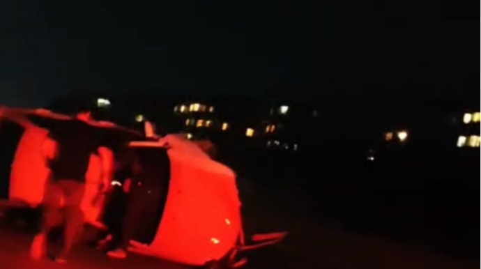 Müşfiqabad qəsəbəsində avtomobil aşıb - VİDEO 