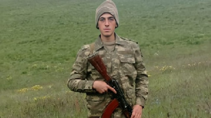 Xidmətinin bitməsinə 2 ay qalmış şəhid olan əsgər dəfn edildi - FOTOLAR 