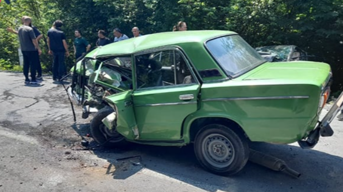 Один из членов попавшей в аварию семьи скончался в больнице - ВИДЕО