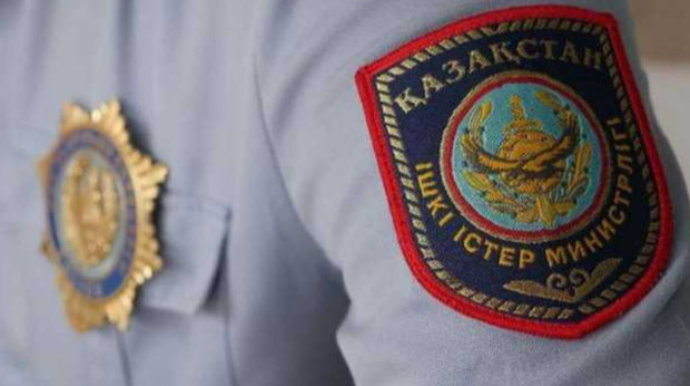 Qazaxıstanda ata üç övladını öldürdü, sonra da intihar etdi 