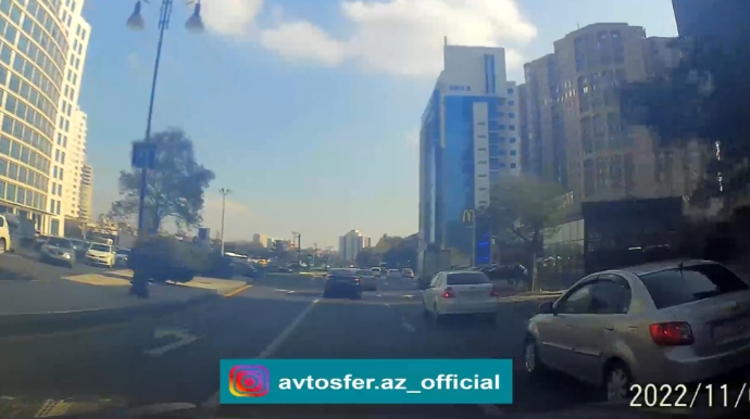 Sol zolaqdan düzünə gedənlər üçün "sürpriz": Kamera görün haradan çəkir - VİDEO