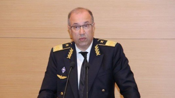 Aylıq maaşı 2000 manat olan Zaur Hüseynovun ailəsinə məxsus avtomobillər və nömrələr  - VİDEO