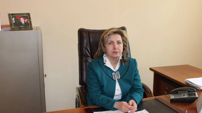 Məktəb direktorunun pul yığması iddiası ilə bağlı araşdırma aparılacaq