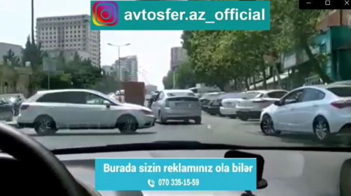 Təlim maşınının önünə çıxıb sağ-sol edən sürücü  - VİDEO